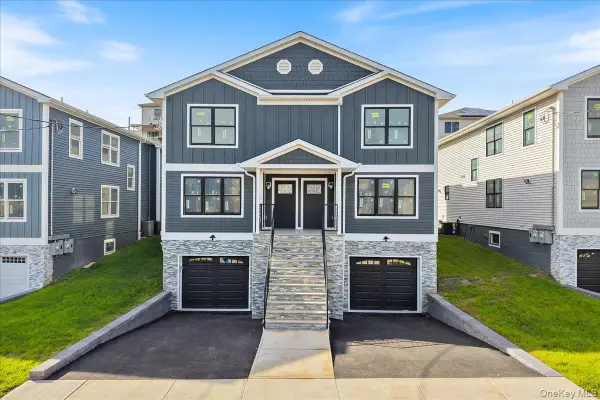 93 Thurton Place, Yonkers, NY 10704