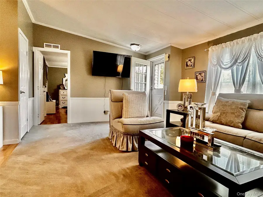 128 Brittany Terrace #128, Rock Tavern, NY 12575 - Image #3