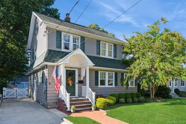 104 Cedar Avenue, Rockville Centre, NY 11570