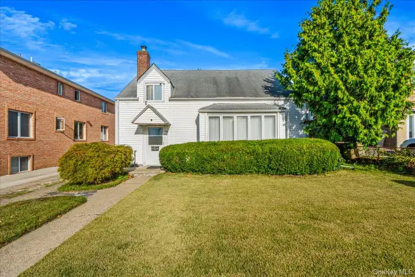 64-65 Cloverdale Boulevard, Oakland Gardens, NY 11364