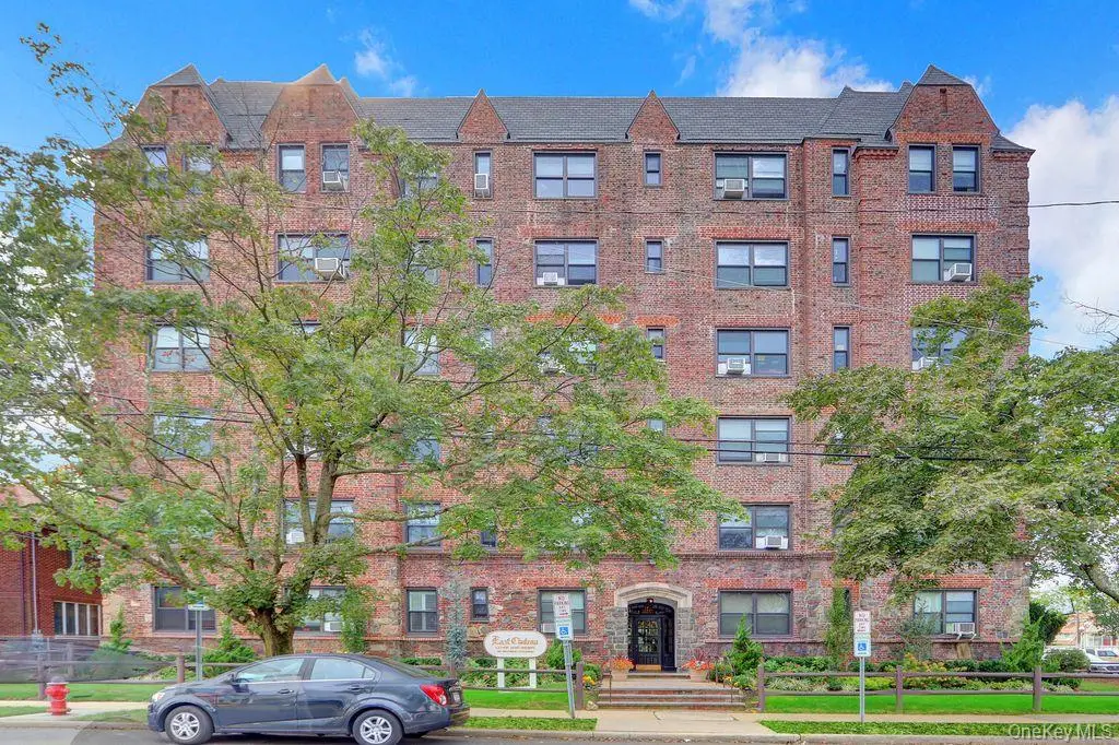 141 Woodmere Boulevard #6E, Woodmere, NY 11598 - Image #1
