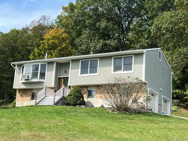 33 Park Hill Drive, Hopewell Junction, NY 12533