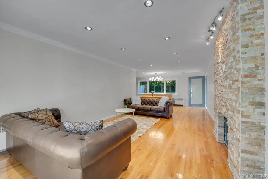 219-44 Peck Avenue, Hollis Hills, NY 11427 - Image #2