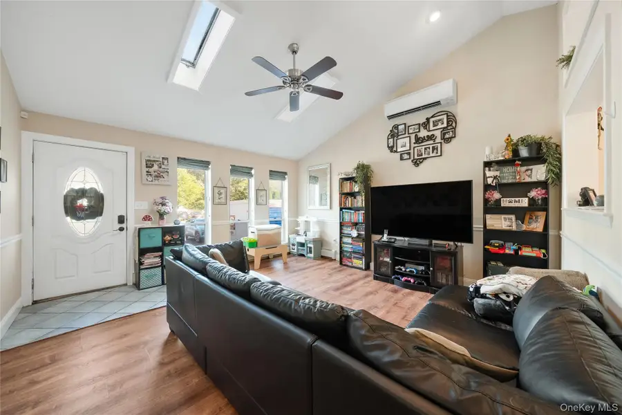 139 Forrest Avenue, Shirley, NY 11967 - Image #3