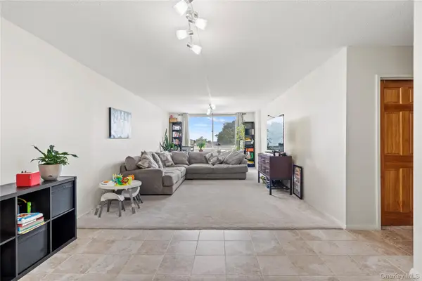 118-18 Union Turnpike #5F, Kew Gardens, NY 11415