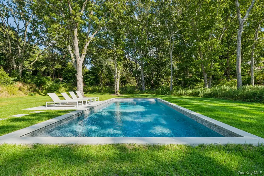 6 Atterbury Road, Southampton, NY 11968 - Image #3