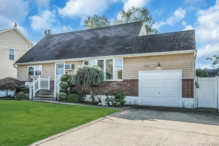 2794 Janet Avenue, North Bellmore, NY 11710 - Image #2