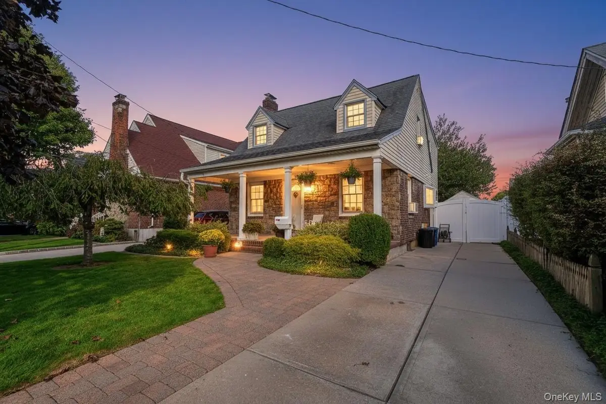 2531 Mount Avenue, Oceanside, NY 11572 - Image #1