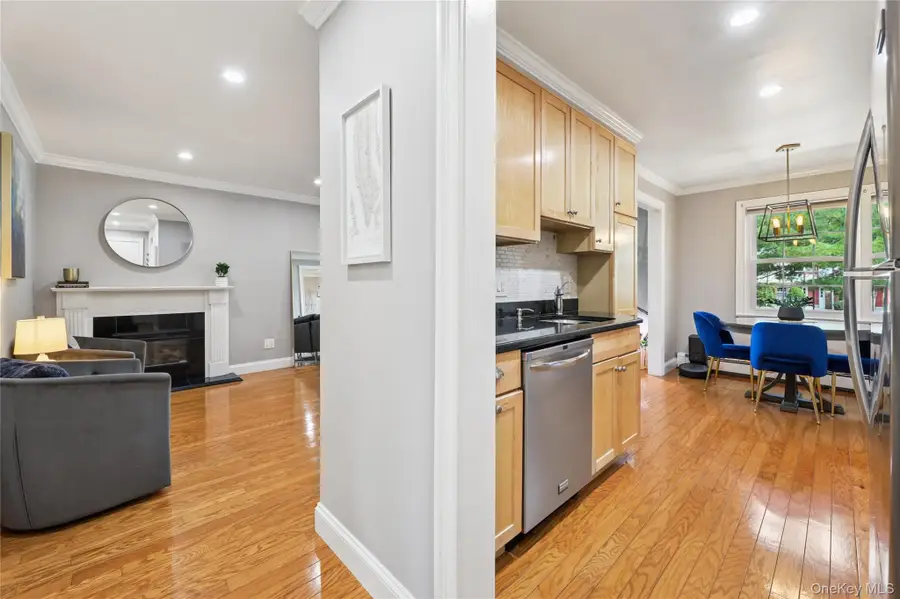 19 Doxbury Lane, Suffern, NY 10901 - Image #3