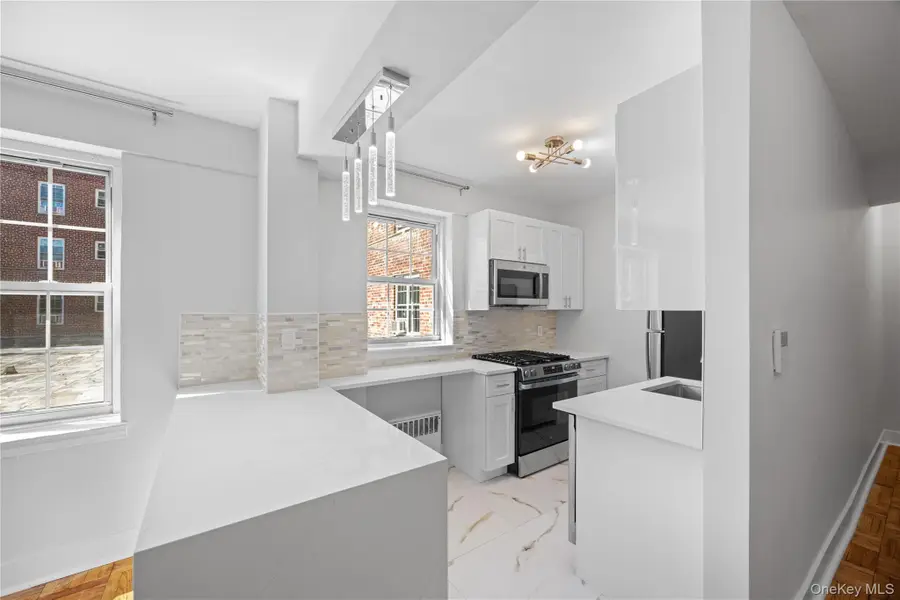 230 Pelham Road #1O, New Rochelle, NY 10805 - Image #3