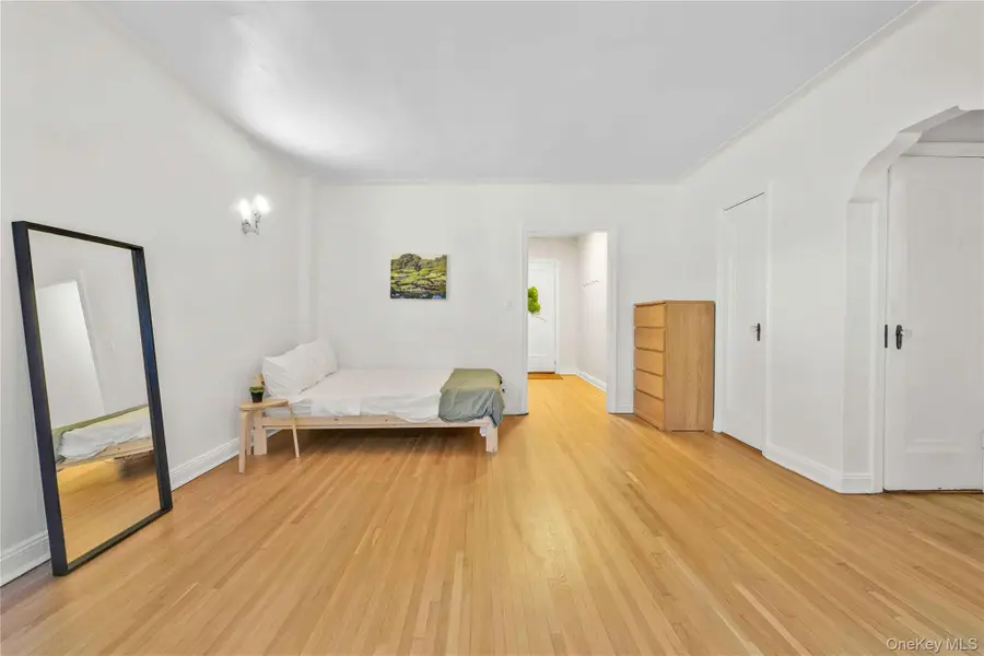 30-83 Crescent Street #2B, Astoria, NY 11102 - Image #3