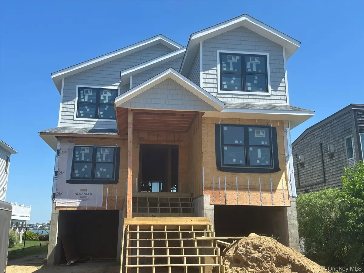 3505 Bay Front Drive, Baldwin Harbor, NY 11510 - Image #1