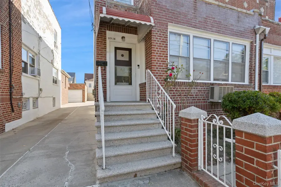 2316 Laconia Avenue, Bronx, NY 10469 - Image #2