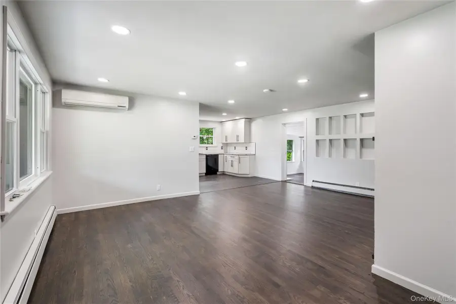 14 Windsor Drive, New Windsor, NY 12553 - Image #2