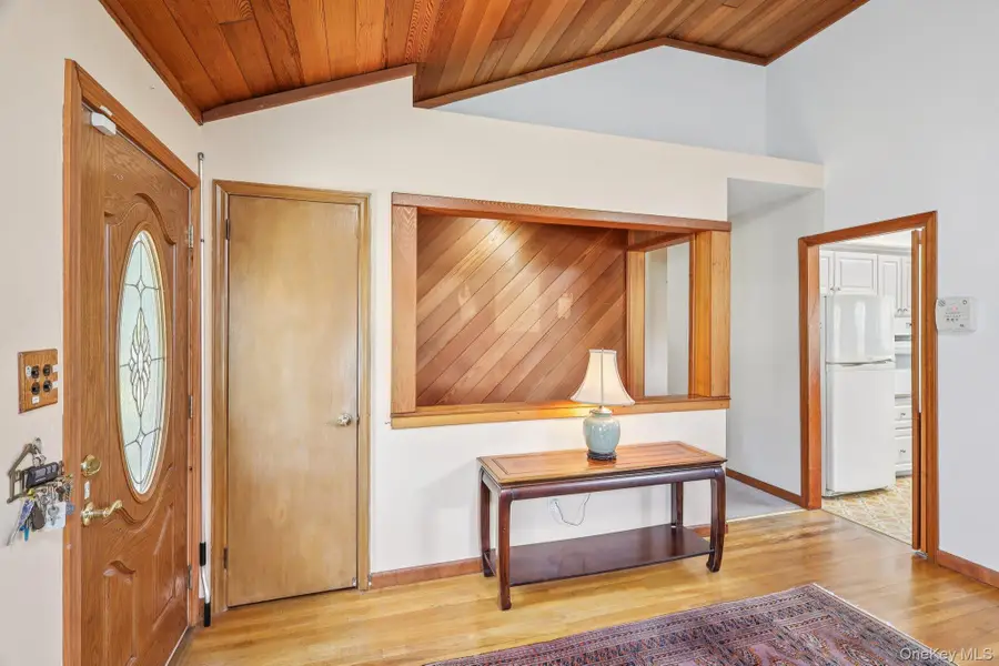 43 Landing Road, Huntington, NY 11743 - Image #2