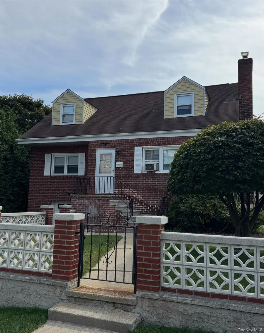 47 Brewster Avenue, Yonkers, NY 10701 - Image #2