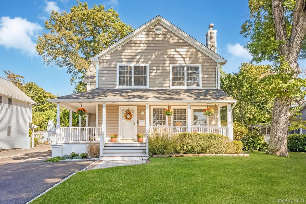 43 Pine Street, Sayville, NY 11782 - Image #1