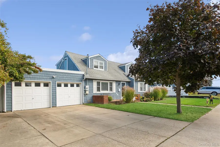 227 Sunset Avenue, Island Park, NY 11558 - Image #3