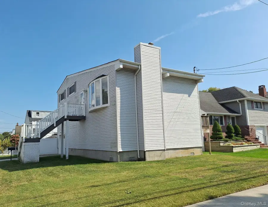 173 Cedar Street, Freeport, NY 11520 - Image #3