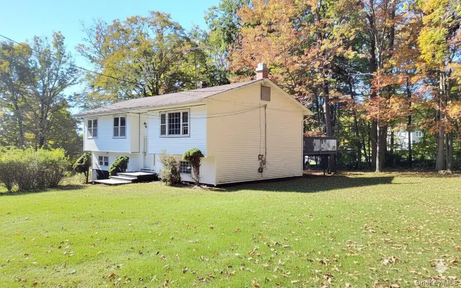 3 Carroll Drive, Highland Mills, NY 10930 - Image #2