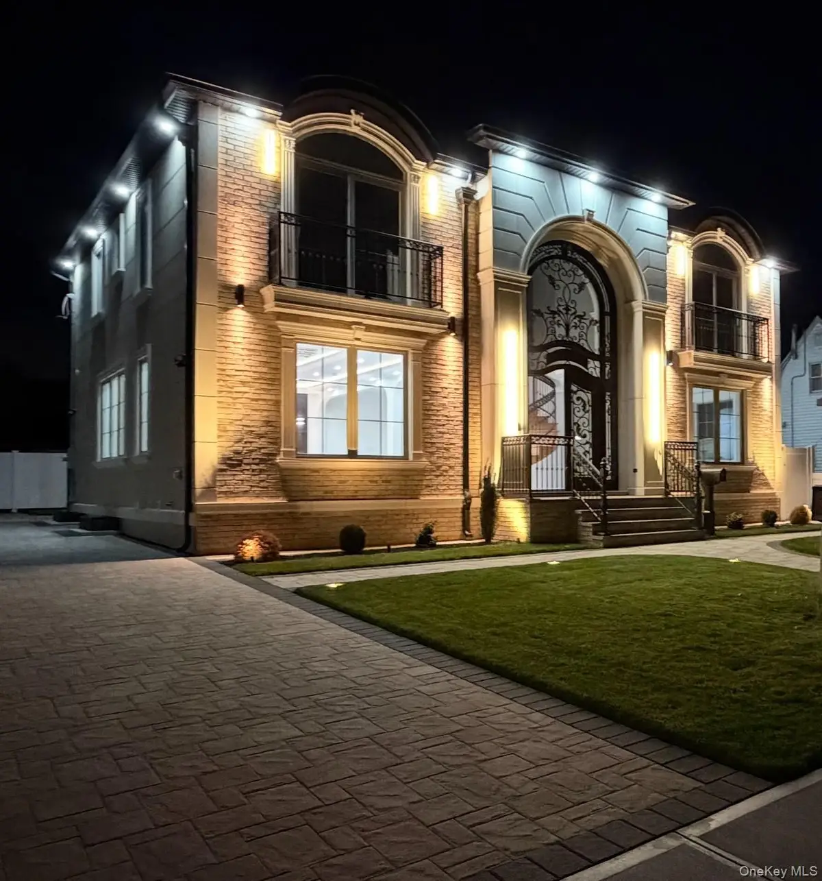 2481 Putnam Drive, East Meadow, NY 11554 - Image #1