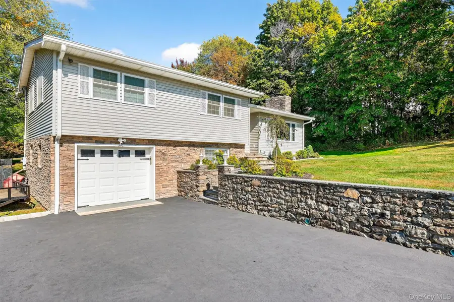 301 Balmville Lane, Balmville, NY 12550 - Image #3