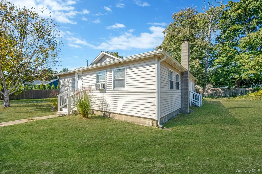15 Sayville Road, Mastic Beach, NY 11951 - Image #3