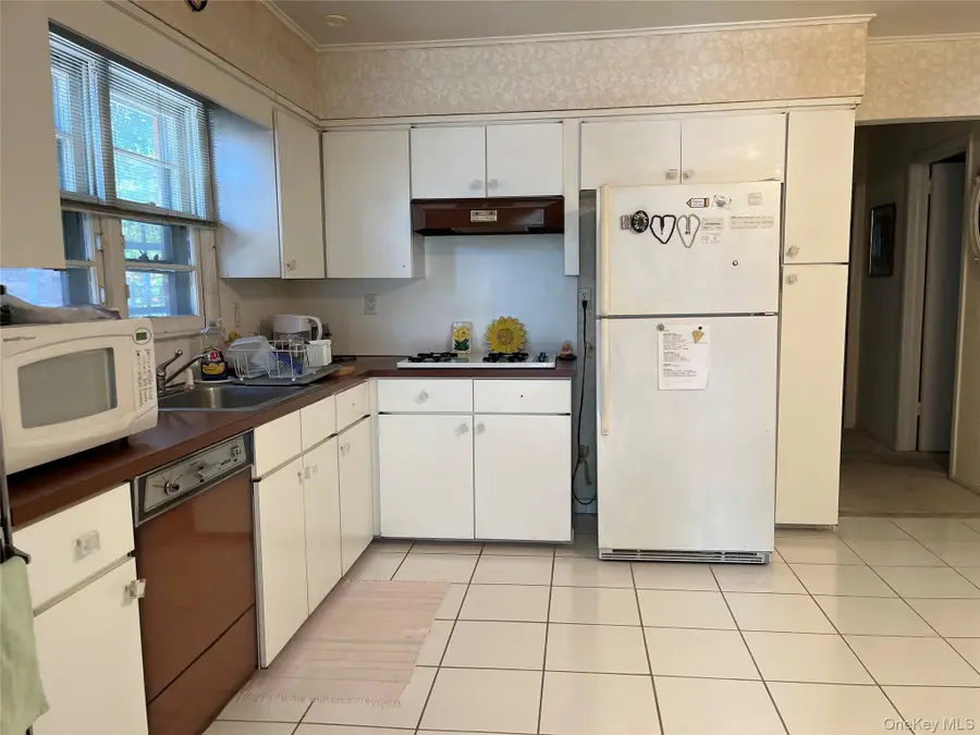 262-39 60th Avenue, Little Neck, NY 11362 - Image #3