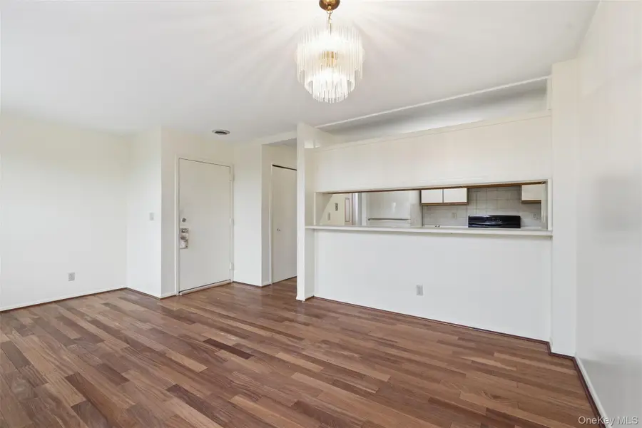 230 Fleet Court #16230, Bronx, NY 10473 - Image #3