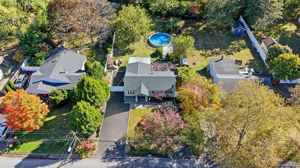 1537 N Thompson Drive, Bay Shore, NY 11706 - Image #1