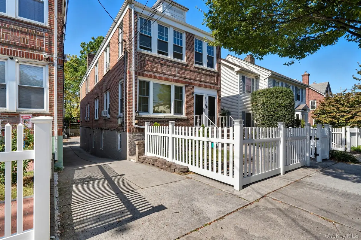 1395 Kearney Avenue, Bronx, NY 10465 - Image #1