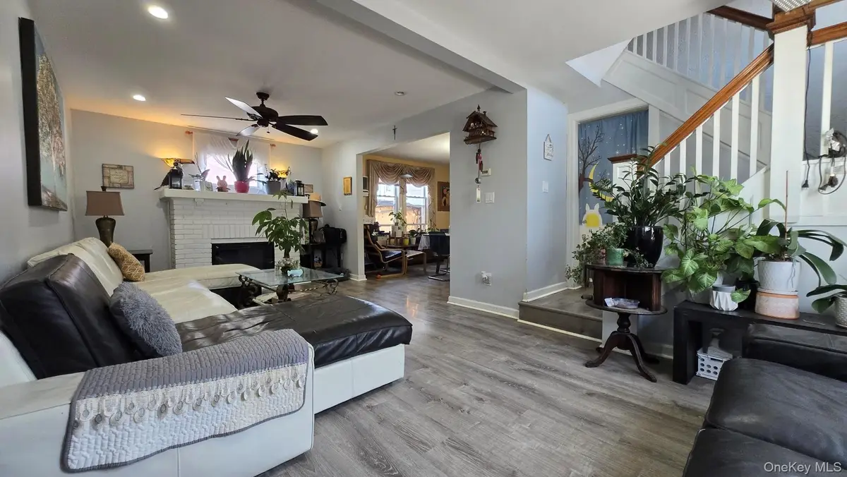 170 E Mineola Avenue, Valley Stream, NY 11580 - Image #1