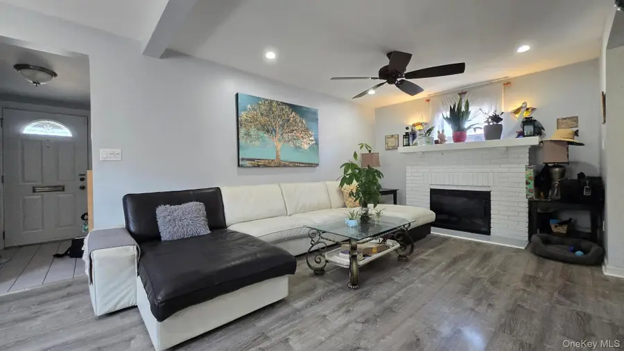 170 E Mineola Avenue, Valley Stream, NY 11580 - Image #3