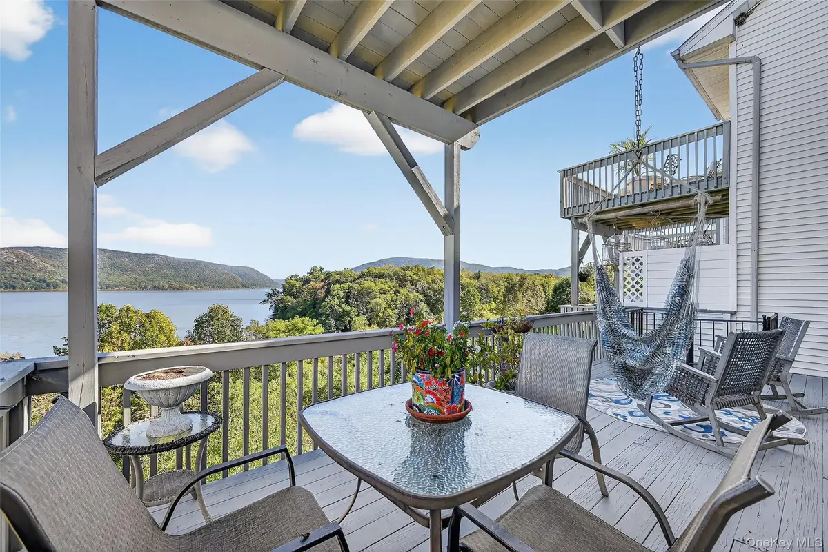 284 Tamerisk Lane, New Windsor, NY 12553 - Image #1