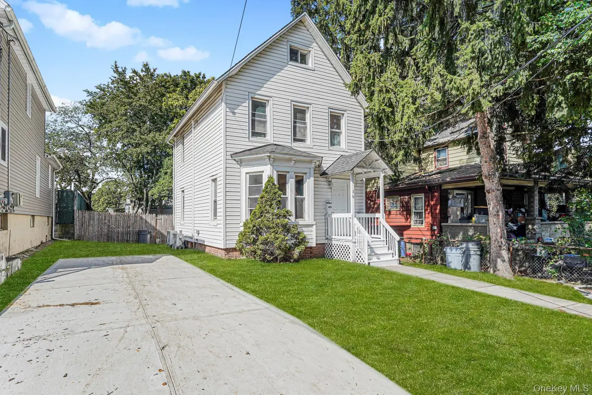 36 Lockman Avenue, Staten Island, NY 10303 - Image #1