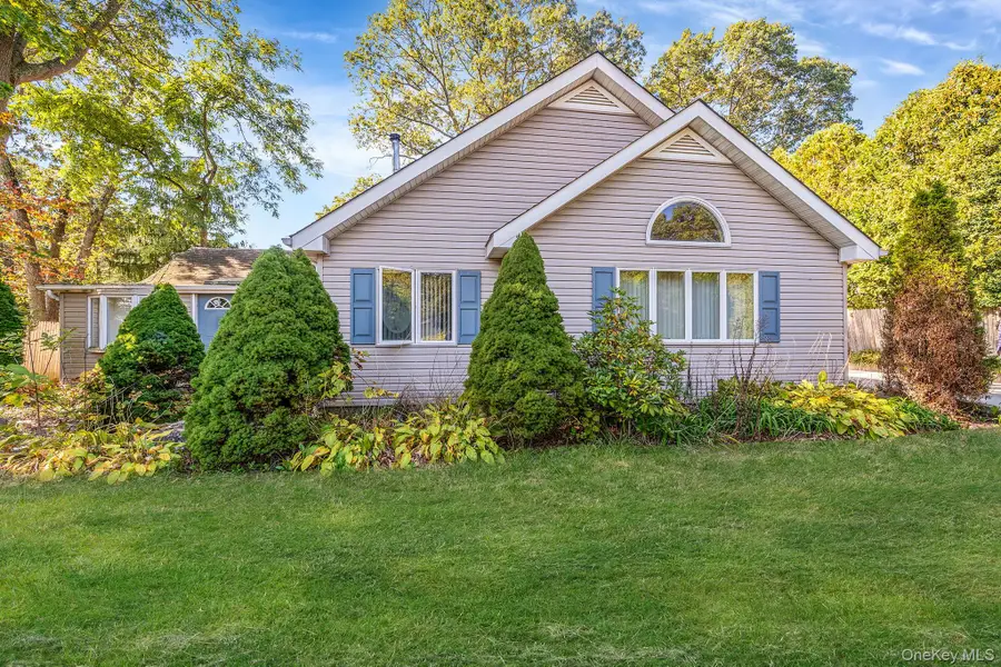 6 Sound Beach Boulevard, Sound Beach, NY 11789 - Image #2