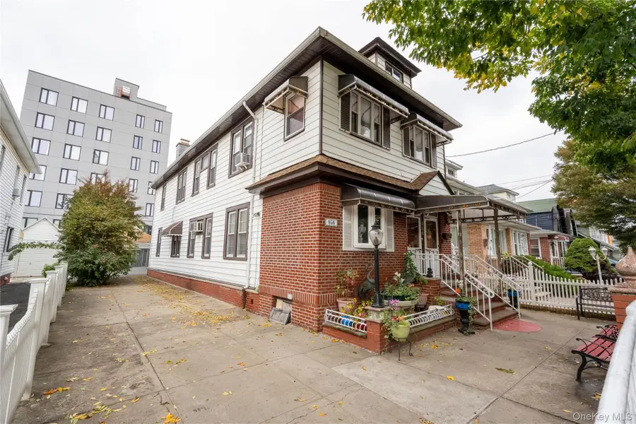 956 E 37th Street, Brooklyn, NY 11210 - Image #2