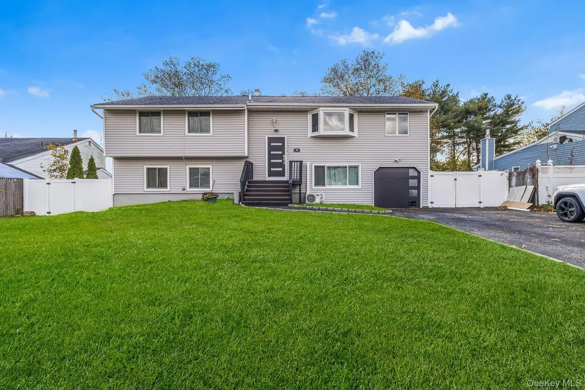 20 Malcolm Street, Bellport, NY 11713 - Image #1