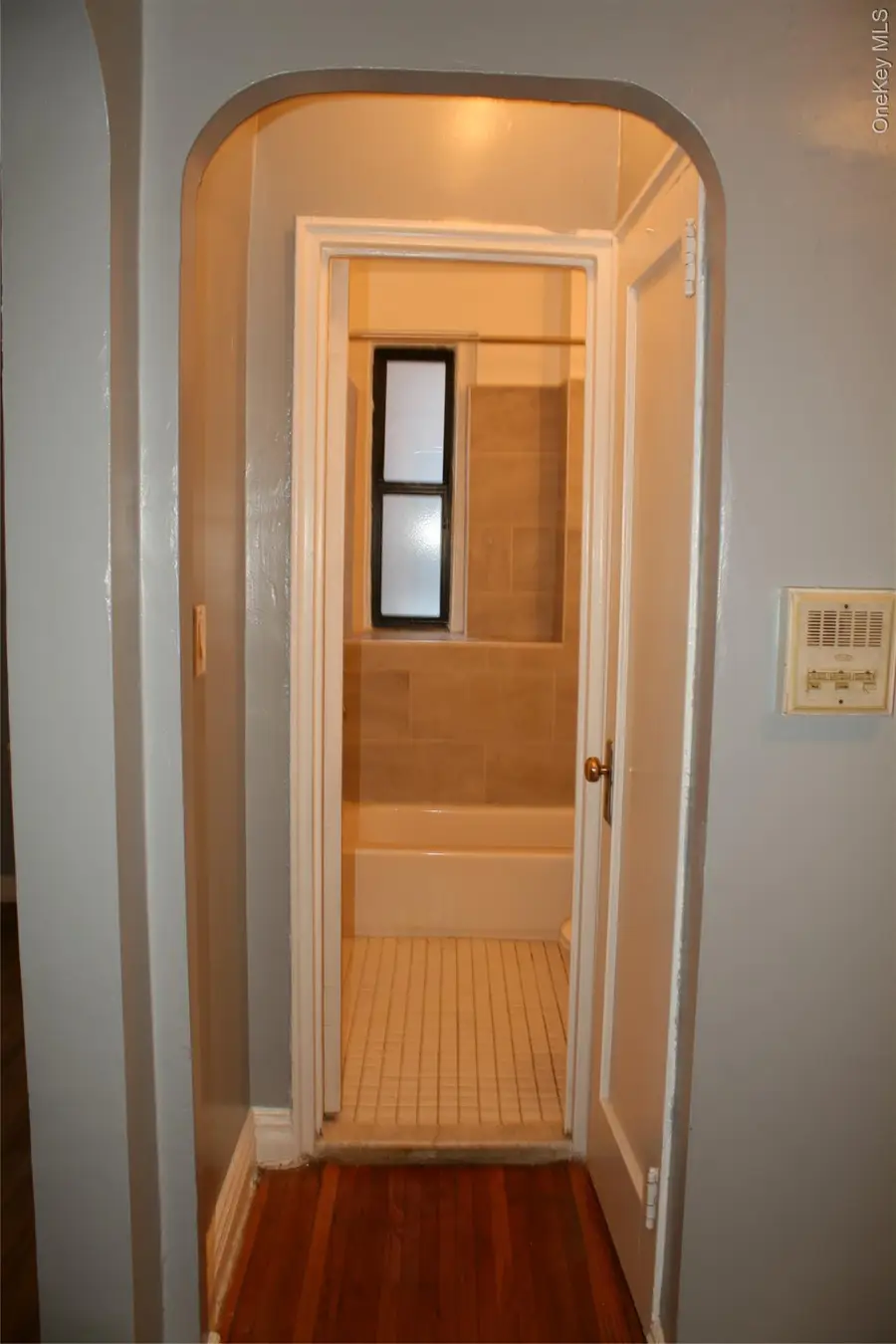 306 E Mosholu Parkway S #1F, Bronx, NY 10458 - Image #3