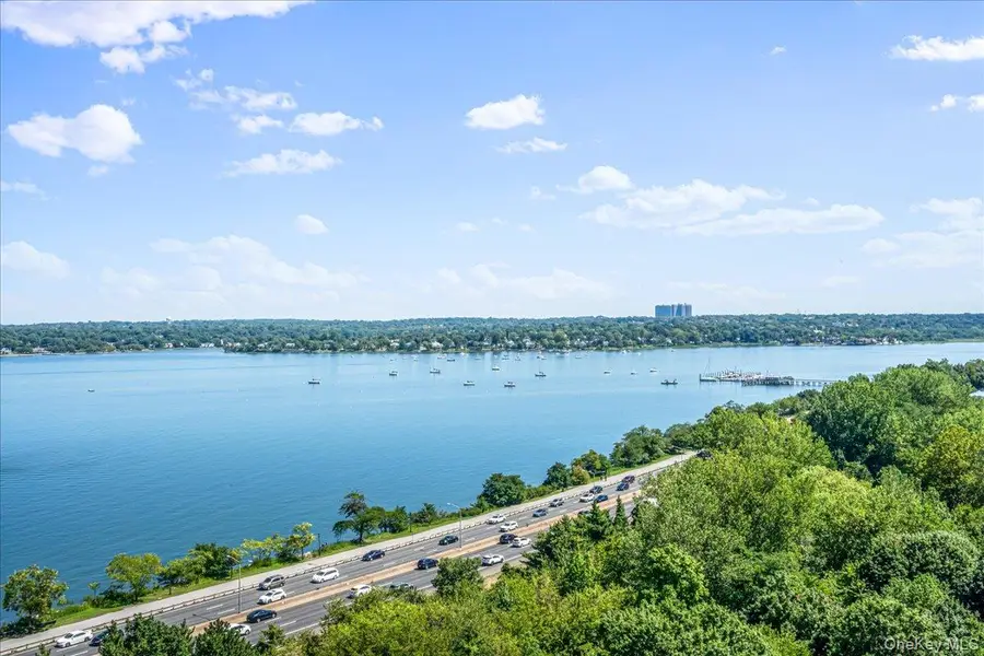 18-15 215th Street #15B, Bayside, NY 11360 - Image #3