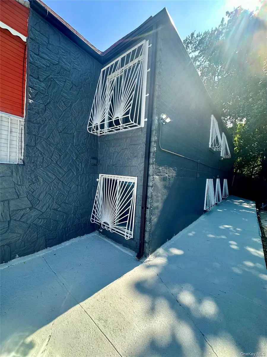 3145 Mickle Avenue, Bronx, NY 10469 - Image #3