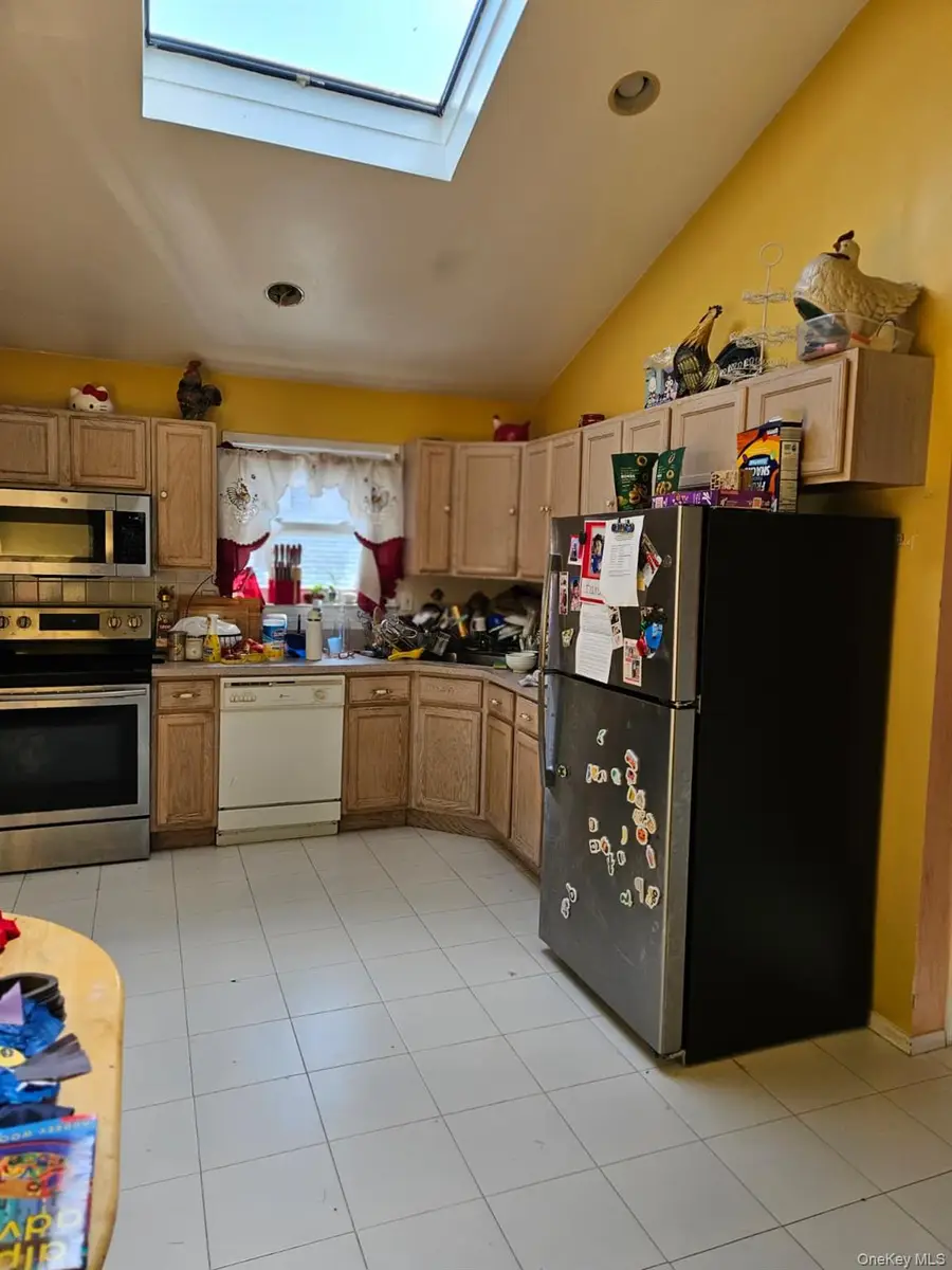 638 May Street, South Hempstead, NY 11550 - Image #2