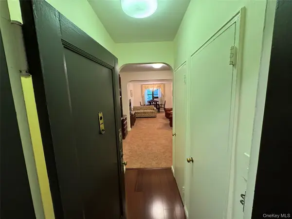 69-60 108th Street #211, Forest Hills, NY 11375