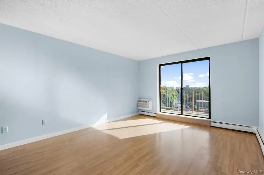 687 Bronx River Road #7C, Yonkers, NY 10704 - Image #3