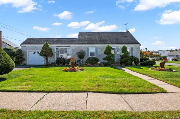 3520 Mallard Road, Levittown, NY 11756