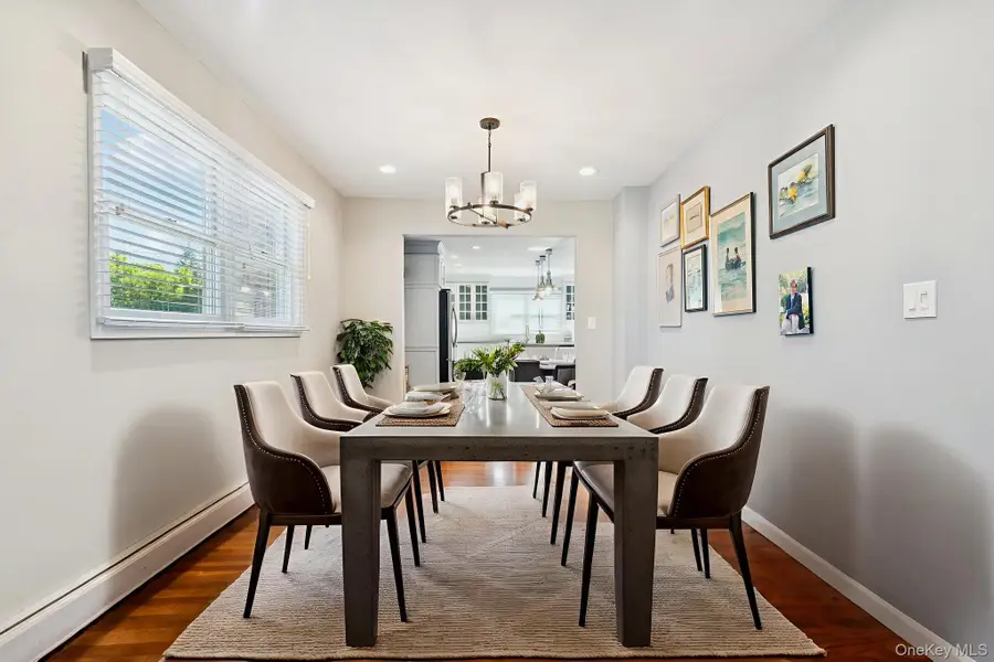 323 Barwick Boulevard, Mineola, NY 11501 - Image #3