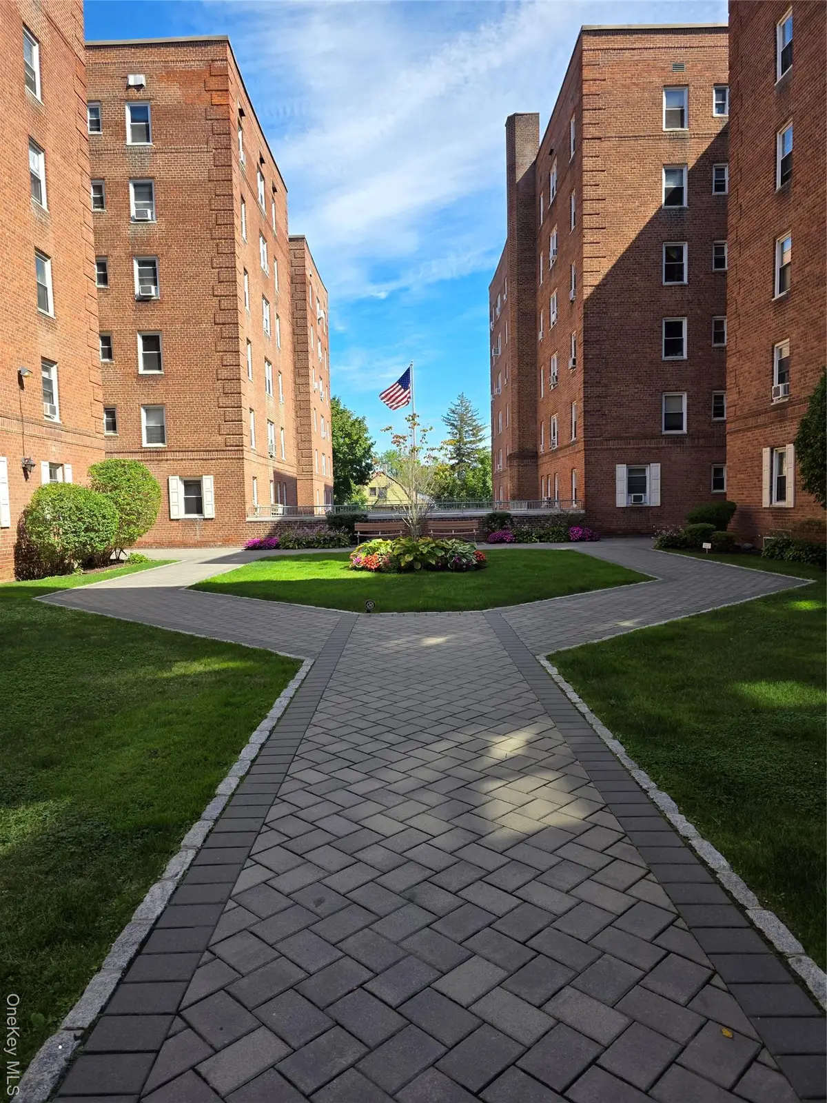 70 Locust Avenue #B505, New Rochelle, NY 10801 - Image #1