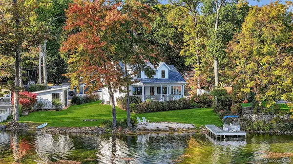 33 Brook Avenue, Hopewell Junction, NY 12533