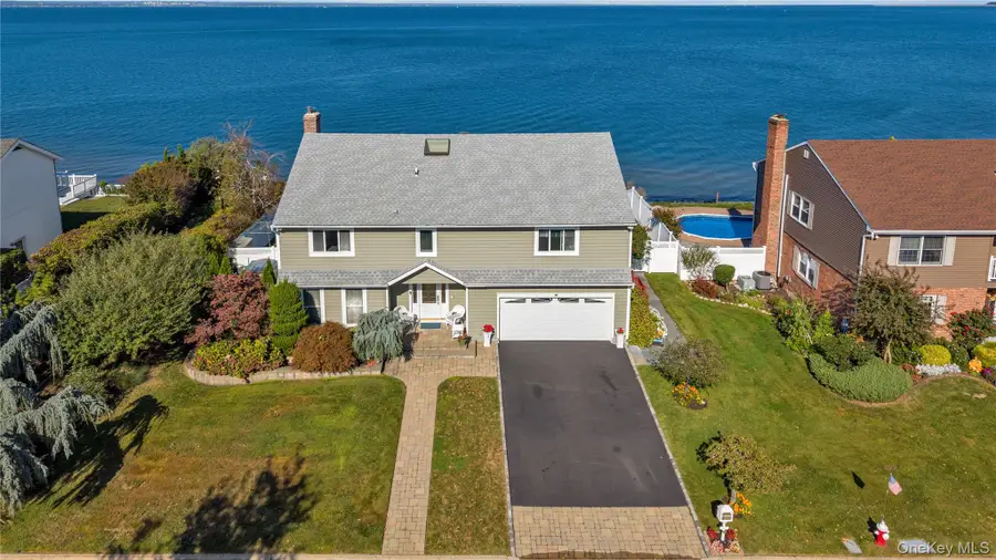 43 Oak Point Drive N, Bayville, NY 11709 - Image #2