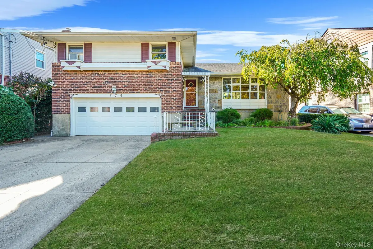 379 Roxbury Road S, Garden City South, NY 11530 - Image #1